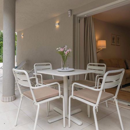 Nice Apartment In Plomin With Jacuzzi Exterior foto