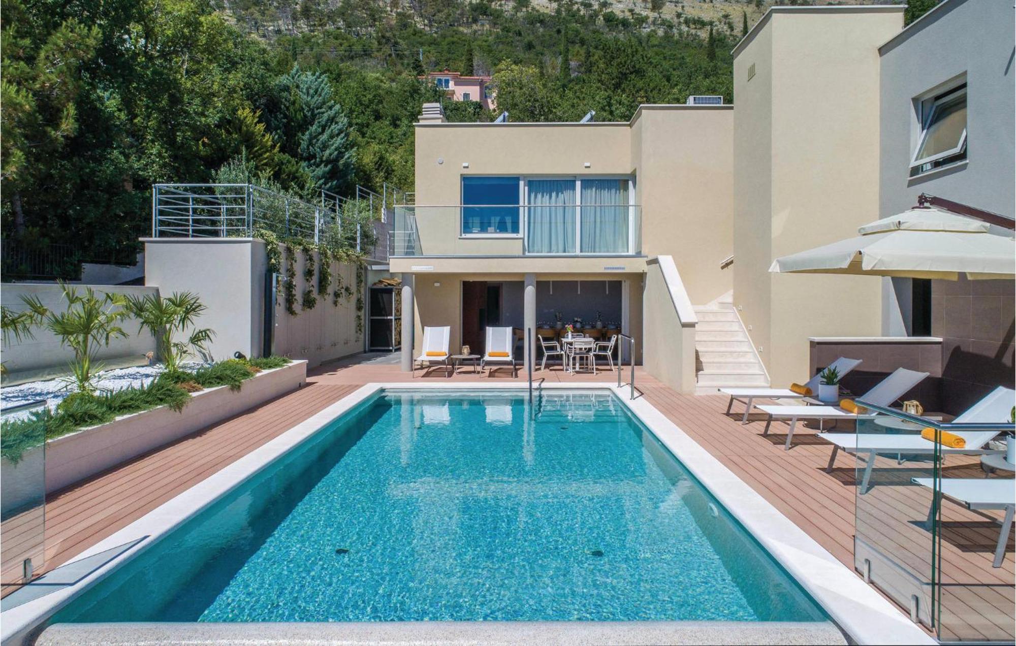 Nice Apartment In Plomin With Jacuzzi Exterior foto